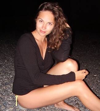 lady in black