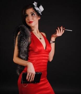 lady in red