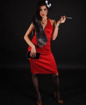 lady in red